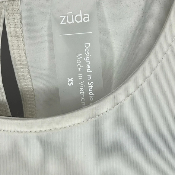 Zuda Activewear top size XS, cool comfy stretchy slits in back white gray NEW - Picture 7 of 8